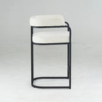 Lot de 2 tabourets de bar rembourrés en tissu, tabourets de bar hauteur comptoir avec dossier courbé, chaise de salle à manger avec cadre et accoudoirs en métal
