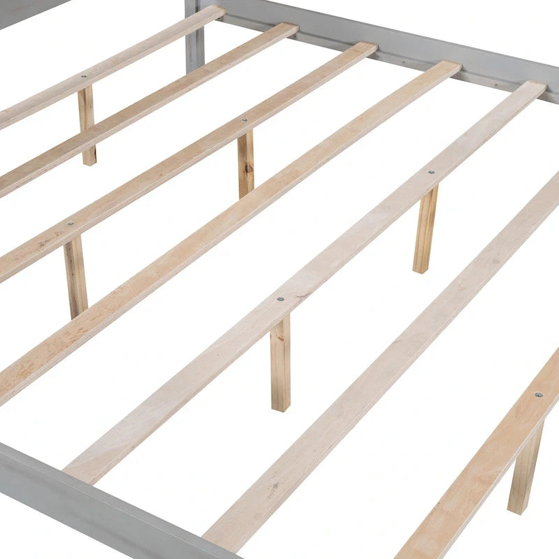 Lit plateforme à baldaquin en pin avec tête de lit, pieds de support, finition délavée
