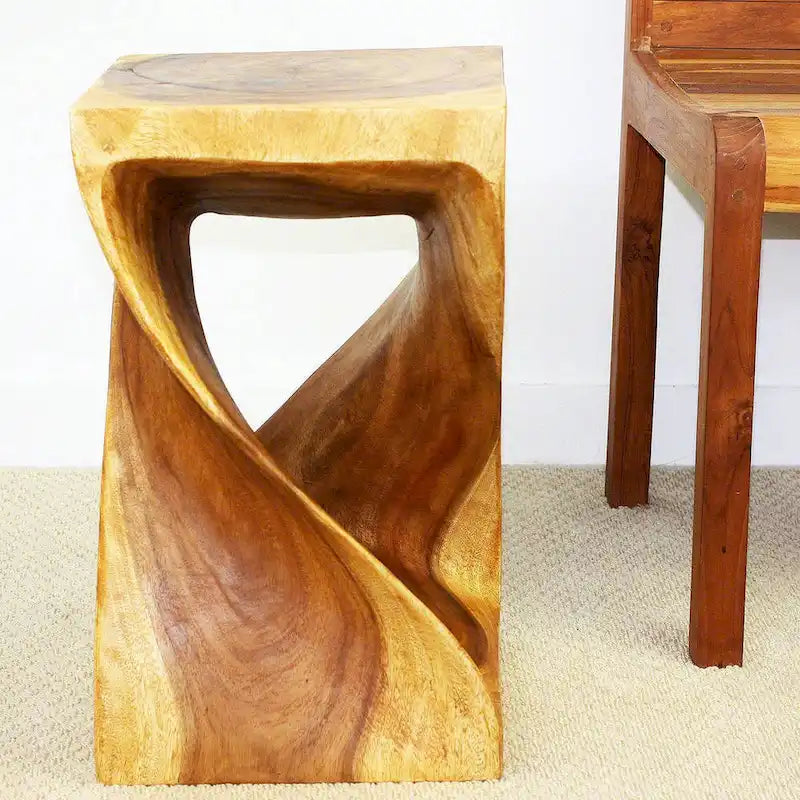 Tabouret torsadé original en bois Haussmann 12 X 12 X 20 po en chêne huilé - 12 x 12 x 20