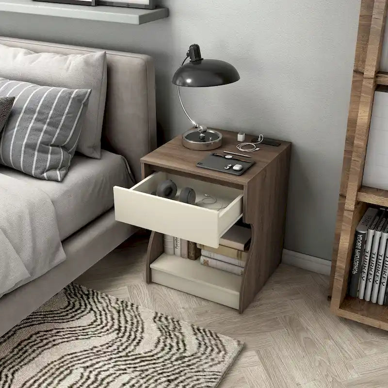 Table de chevet DH BASIC moderne marron châtaigne à 1 tiroir avec station de charge et rangement caché par Denhour