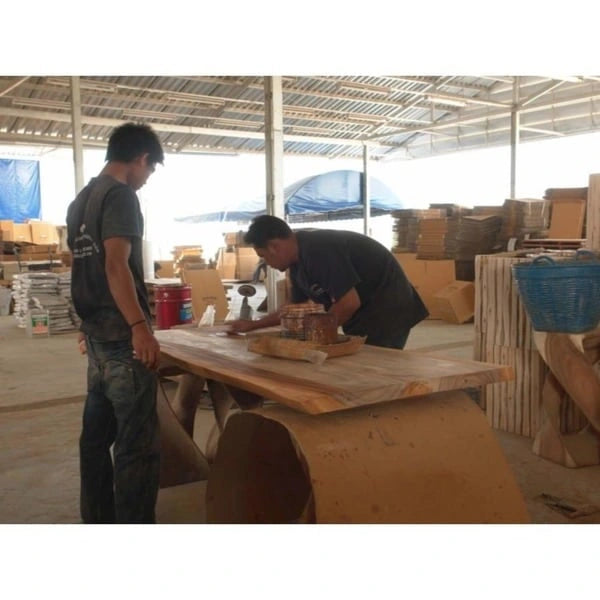 Tabouret torsadé en bois sculpté à la main 12x12x18" Finition huilée grise