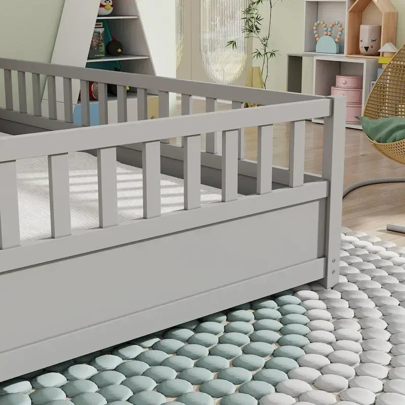 Lit de sol Montessori en bois pour enfant avec sommier à lattes