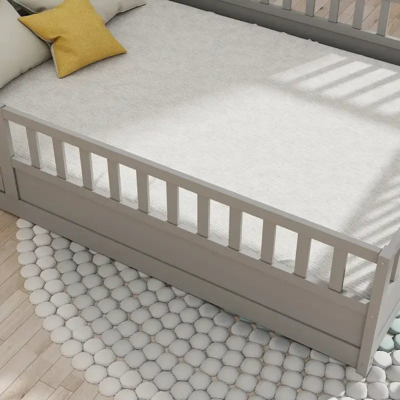 Lit de sol Montessori en bois pour enfant avec sommier à lattes